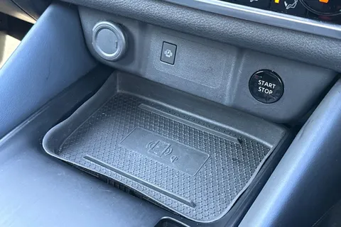 YE23BVU Nissan Qashqai 1.5 h e-POWER Tekna Auto Euro 6 (s/s) 5dr Thumbnail #44