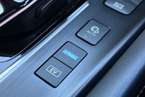 YE23BVU Nissan Qashqai 1.5 h e-POWER Tekna Auto Euro 6 (s/s) 5dr Thumbnail #46