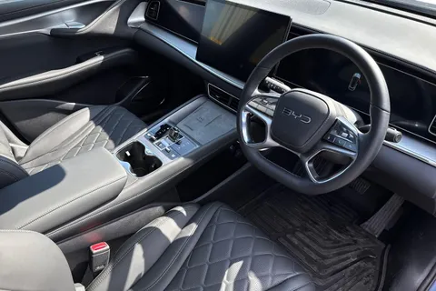 LB25YTH BYD Sealion 7 82.5kWh Design Auto AWD 5dr Thumbnail #9