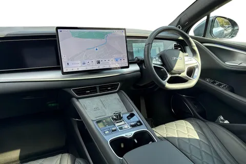 LB25YTH BYD Sealion 7 82.5kWh Design Auto AWD 5dr Thumbnail #10