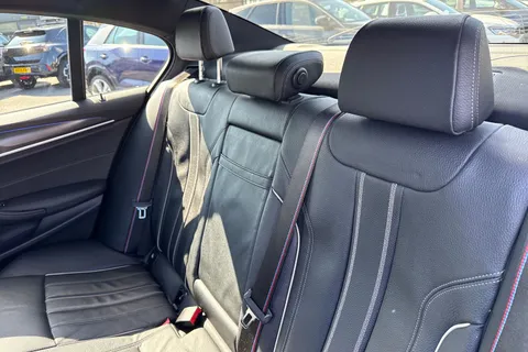 YG71URX BMW 5 Series 3.0 530d MHT M Sport Steptronic xDrive Euro 6 (s/s) 4dr Thumbnail #15