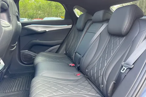 LB25YTH BYD Sealion 7 82.5kWh Design Auto AWD 5dr Thumbnail #15