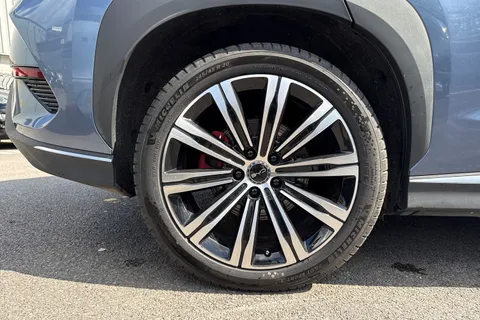 LB25YTH BYD Sealion 7 82.5kWh Design Auto AWD 5dr Thumbnail #23