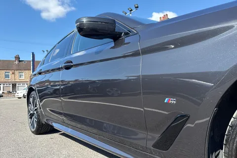 YG71URX BMW 5 Series 3.0 530d MHT M Sport Steptronic xDrive Euro 6 (s/s) 4dr Thumbnail #26