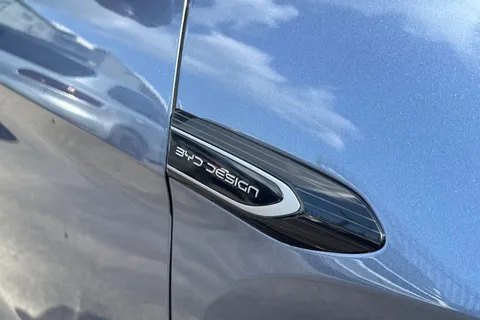 LB25YTH BYD Sealion 7 82.5kWh Design Auto AWD 5dr Thumbnail #29