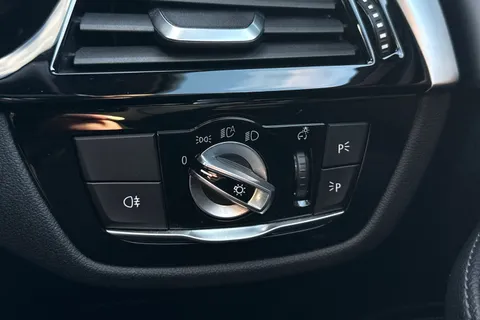 YG71URX BMW 5 Series 3.0 530d MHT M Sport Steptronic xDrive Euro 6 (s/s) 4dr Thumbnail #35