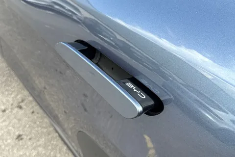 LB25YTH BYD Sealion 7 82.5kWh Design Auto AWD 5dr Thumbnail #40