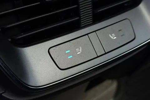 LB25YTH BYD Sealion 7 82.5kWh Design Auto AWD 5dr Thumbnail #45