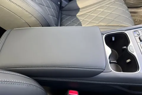 LB25YTH BYD Sealion 7 82.5kWh Design Auto AWD 5dr Thumbnail #57