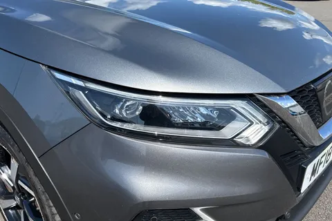 MF18XEG Nissan Qashqai 1.2 DIG-T Tekna Euro 6 (s/s) 5dr Thumbnail #8