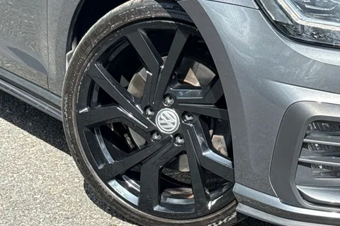 VK67ZVR Volkswagen Golf 2.0 TDI GTD Euro 6 (s/s) 5dr Thumbnail #28