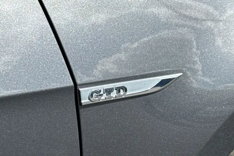 VK67ZVR Volkswagen Golf 2.0 TDI GTD Euro 6 (s/s) 5dr Thumbnail #35