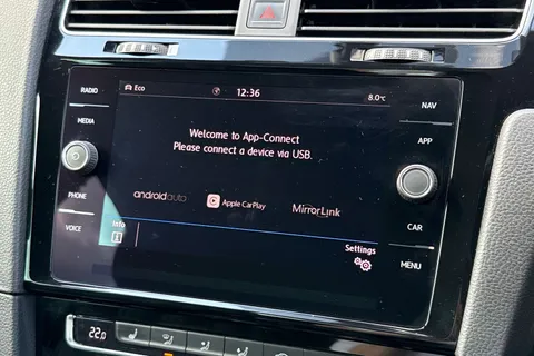 VK67ZVR Volkswagen Golf 2.0 TDI GTD Euro 6 (s/s) 5dr Thumbnail #50