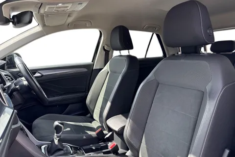 DU72GXK Volkswagen T-Roc 1.0 TSI Style 5dr Thumbnail #17