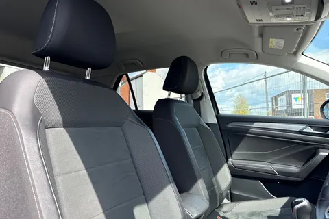 DU72GXK Volkswagen T-Roc 1.0 TSI Style 5dr Thumbnail #25