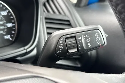 YD19VAB Ford Ecosport 1.0T EcoBoost Zetec Euro 6 (s/s) 5dr Thumbnail #35