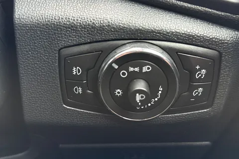 YD19VAB Ford Ecosport 1.0T EcoBoost Zetec Euro 6 (s/s) 5dr Thumbnail #39