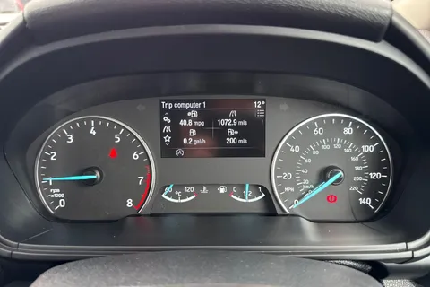 YD19VAB Ford Ecosport 1.0T EcoBoost Zetec Euro 6 (s/s) 5dr Thumbnail #42