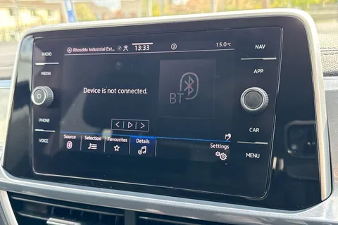 DU72GXK Volkswagen T-Roc 1.0 TSI Style 5dr Thumbnail #49