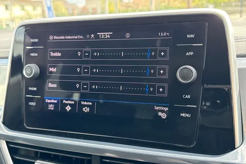 DU72GXK Volkswagen T-Roc 1.0 TSI Style 5dr Thumbnail #55