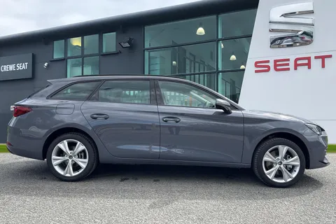  SEAT Leon 1.5 eHybrid 25.8kWh FR DSG Euro 6 (s/s) 5dr Thumbnail #3