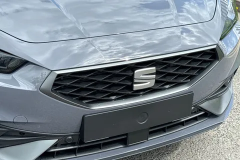  SEAT Leon 1.5 eHybrid 25.8kWh FR DSG Euro 6 (s/s) 5dr Thumbnail #39
