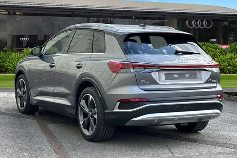  Audi Q4 e-tron 45 S line Auto quattro 5dr 82kWh Thumbnail #3