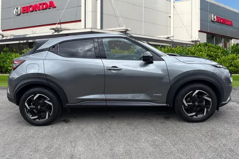 MP73XTO Nissan Juke 1.6 Hybrid N-Connecta 5dr Auto Thumbnail #4
