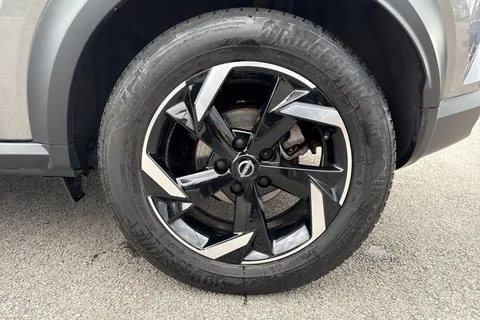 MP73XTO Nissan Juke 1.6 Hybrid N-Connecta 5dr Auto Thumbnail #16