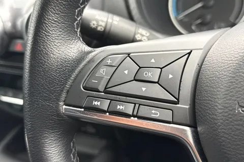 MP73XTO Nissan Juke 1.6 Hybrid N-Connecta 5dr Auto Thumbnail #42