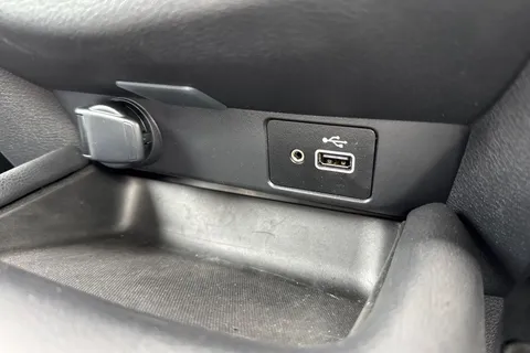 MP73XTO Nissan Juke 1.6 Hybrid N-Connecta 5dr Auto Thumbnail #48