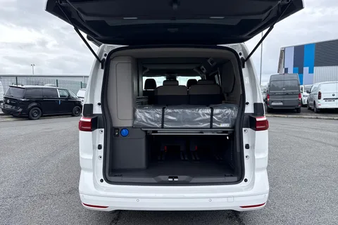 DG26CMZ Volkswagen California Coast T7 SWB 150 PS DSG - New Shape / Delivery Mileage Thumbnail #7