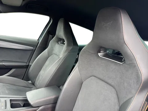 KM25MXB CUPRA Formentor 1.5 eTSI 150 V2 5dr DSG Thumbnail #12