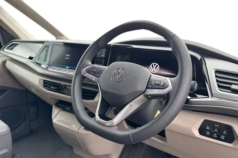 DG26CMZ Volkswagen California Coast T7 SWB 150 PS DSG - New Shape / Delivery Mileage Thumbnail #14