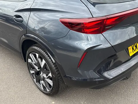 KM25MXB CUPRA Formentor 1.5 eTSI 150 V2 5dr DSG Thumbnail #17