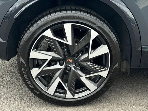 KM25MXB CUPRA Formentor 1.5 eTSI 150 V2 5dr DSG Thumbnail #24