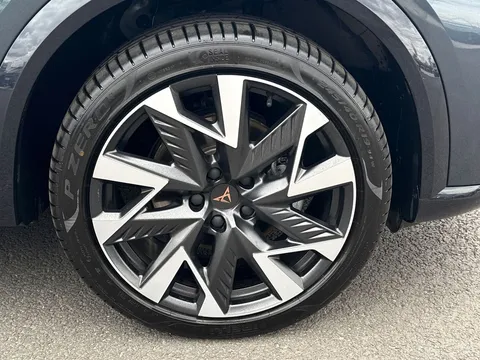 KM25MXB CUPRA Formentor 1.5 eTSI 150 V2 5dr DSG Thumbnail #25