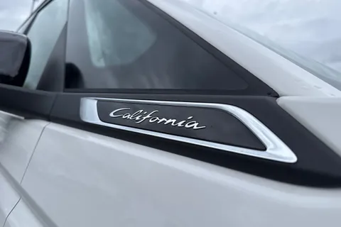 DG26CMZ Volkswagen California Coast T7 SWB 150 PS DSG - New Shape / Delivery Mileage Thumbnail #30