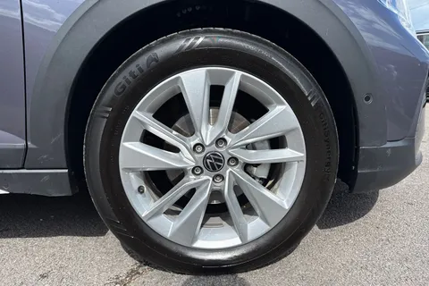 GL25DWJ Volkswagen Taigo 1.0 TSI 115 Match 5dr Thumbnail #10