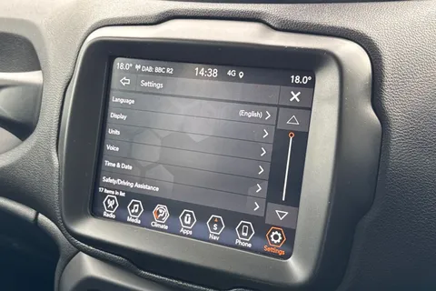 YX21JCU Jeep Renegade 1.3 GSE T4 11.4kWh Trailhawk Auto 4xe Euro 6 (s/s) 5dr Thumbnail #49