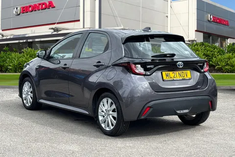 ML21NDV Toyota Yaris 1.5 Hybrid Icon 5dr CVT Thumbnail #3