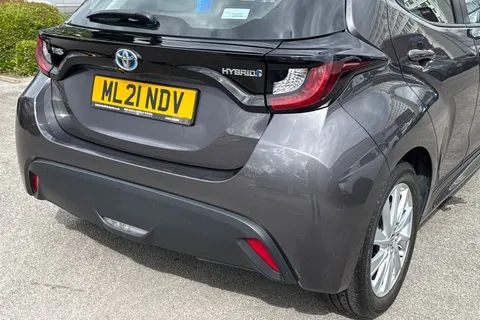 ML21NDV Toyota Yaris 1.5 Hybrid Icon 5dr CVT Thumbnail #10