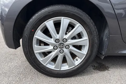 ML21NDV Toyota Yaris 1.5 Hybrid Icon 5dr CVT Thumbnail #13