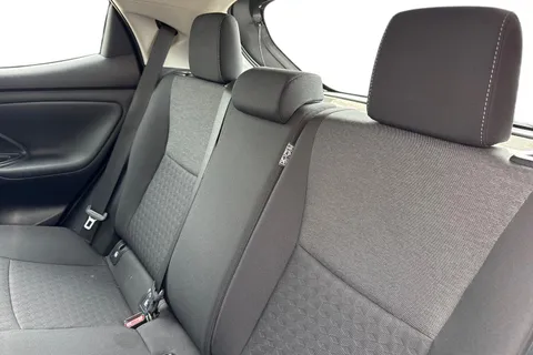 ML21NDV Toyota Yaris 1.5 Hybrid Icon 5dr CVT Thumbnail #18