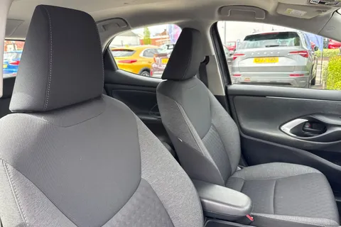 ML21NDV Toyota Yaris 1.5 Hybrid Icon 5dr CVT Thumbnail #24