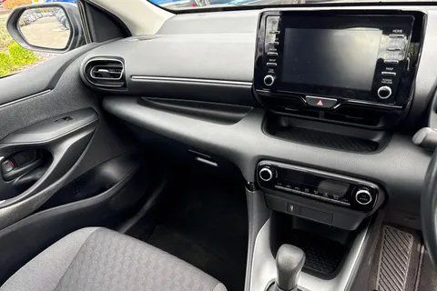 ML21NDV Toyota Yaris 1.5 Hybrid Icon 5dr CVT Thumbnail #32
