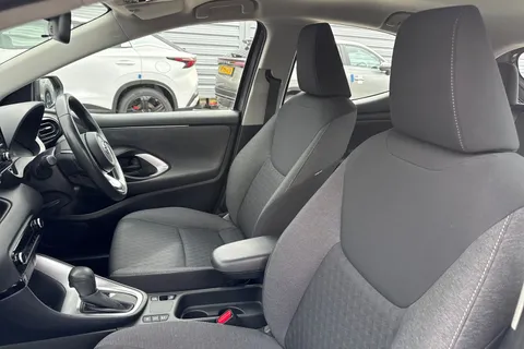 ML21NDV Toyota Yaris 1.5 Hybrid Icon 5dr CVT Thumbnail #33