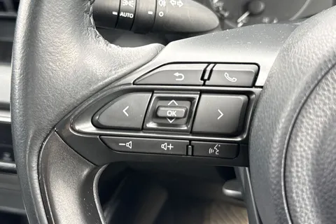 ML21NDV Toyota Yaris 1.5 Hybrid Icon 5dr CVT Thumbnail #38