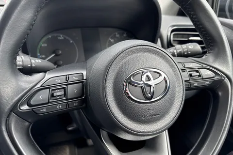 ML21NDV Toyota Yaris 1.5 Hybrid Icon 5dr CVT Thumbnail #39