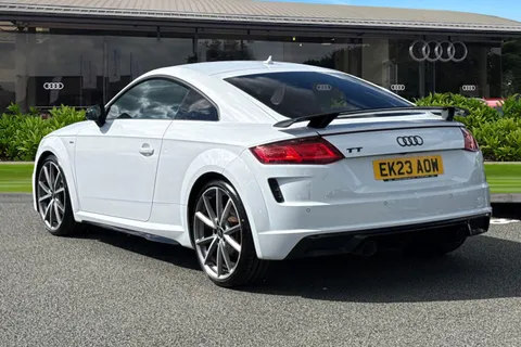 EK23AOW Audi TT Coup- Black Edition 40 TFSI  197 PS S tronic Thumbnail #3